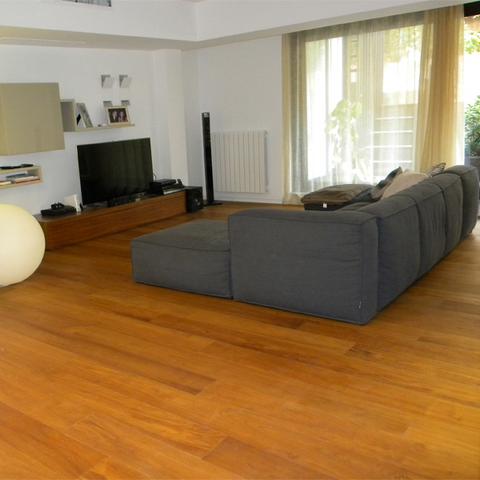 Salotto con parquet